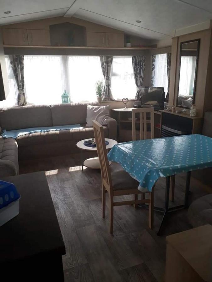 Luxe Vakantiechalet Met Omheinde Tuin Bredene 6Pers Exterior photo